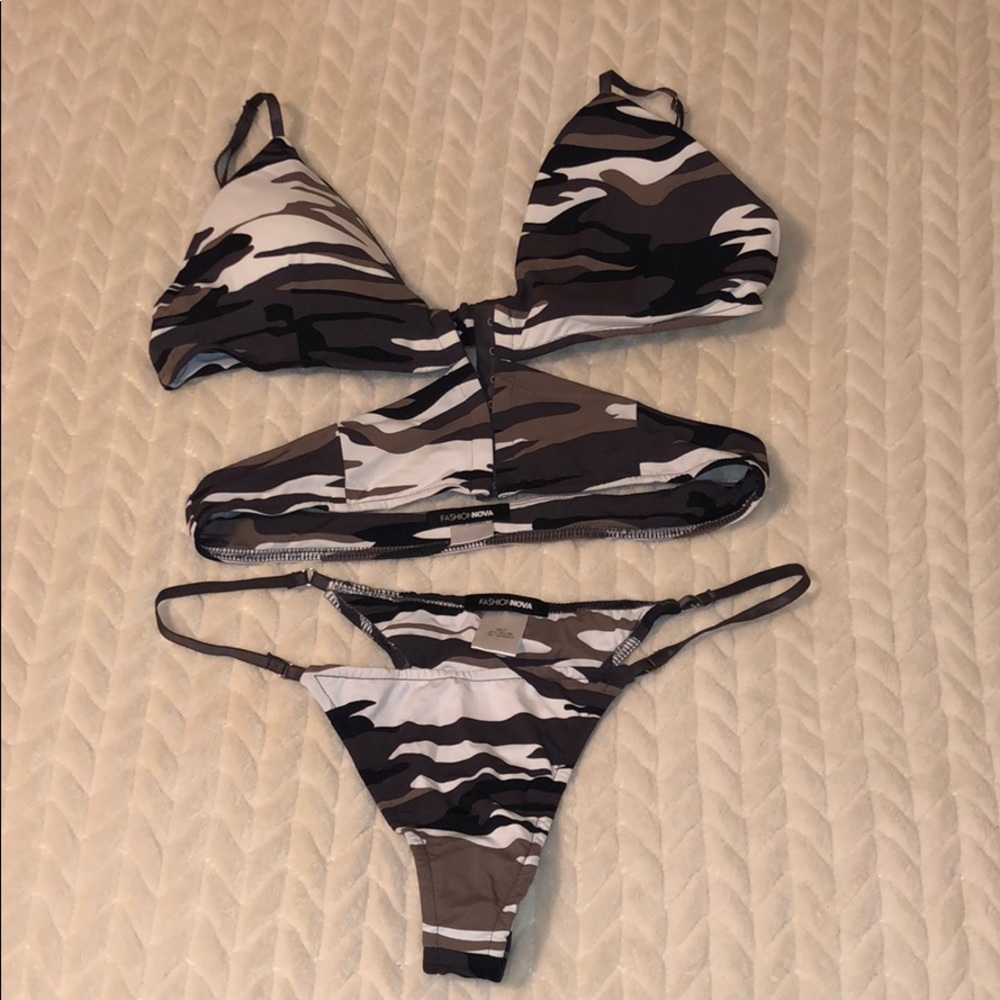 Bathing suit